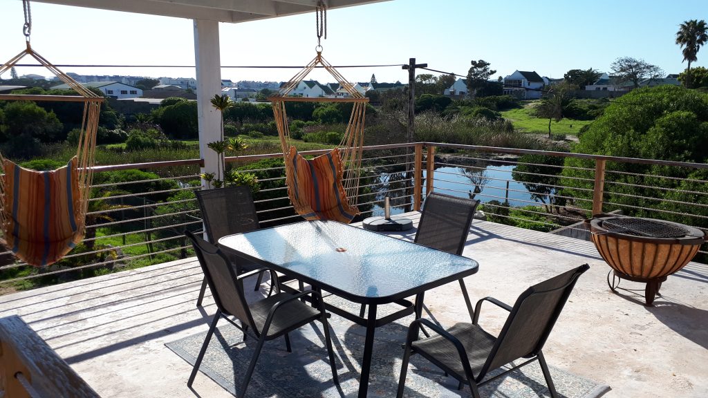 Red Bishop apartment 4 braai deck